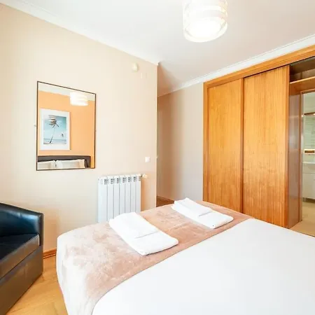 Sunny With Very Spacious Terrace *