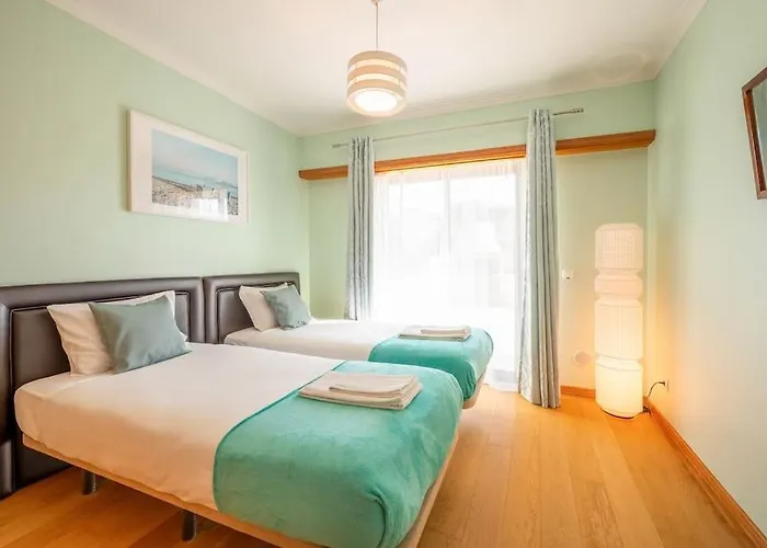 Appartement Sunny With Very Spacious Terrace